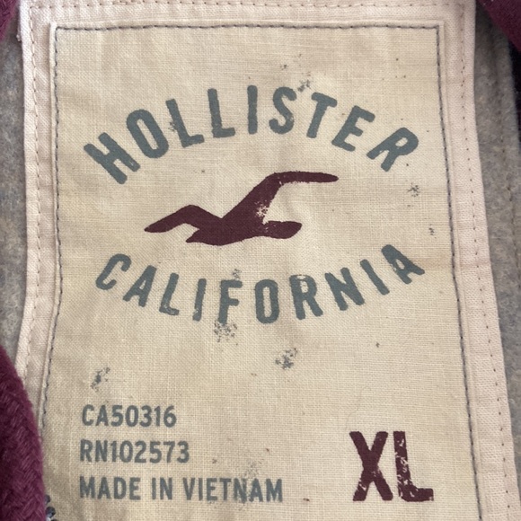 Hollister Sweatjacket - Picture 3 of 3